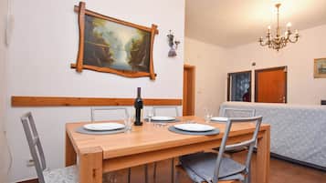 Căn hộ (A1) | Khu ăn uống