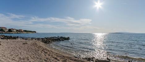 ใกล้ชายหาด