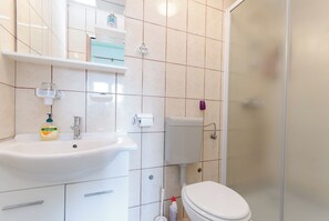 Apartment (A1) | Bathroom - Apartments Mijatovic (Lopar)