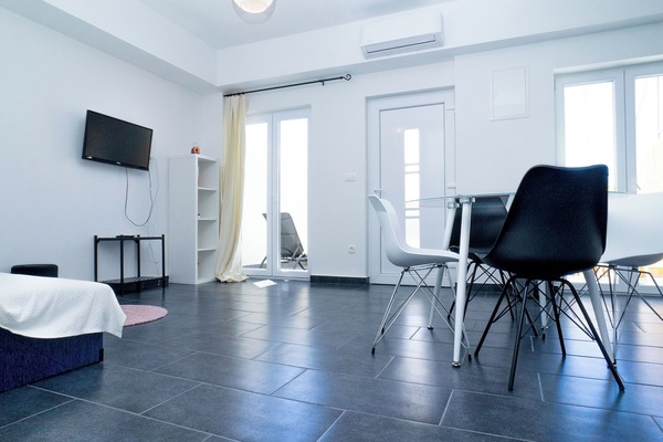 Apartment (A2) | Living room