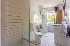 Apartment (A1) | Bathroom - Apartments Tatjana (Novi Vinodolski)