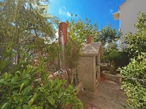 BBQ/picnic Area - Apartment Nada (Rogoznica)