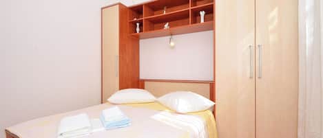 อพาร์ทเมนท์ (A1)