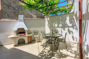 BBQ/picnic Area - House Ruzica (Novi Vinodolski)