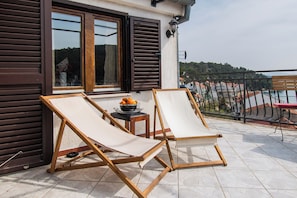 Apartment (A2) | Terrace/patio - Apartments Adriatico (Sibenik)