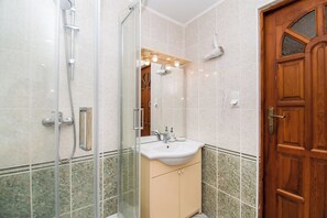 Apartamento (A2) | Baño | Ducha y toallas