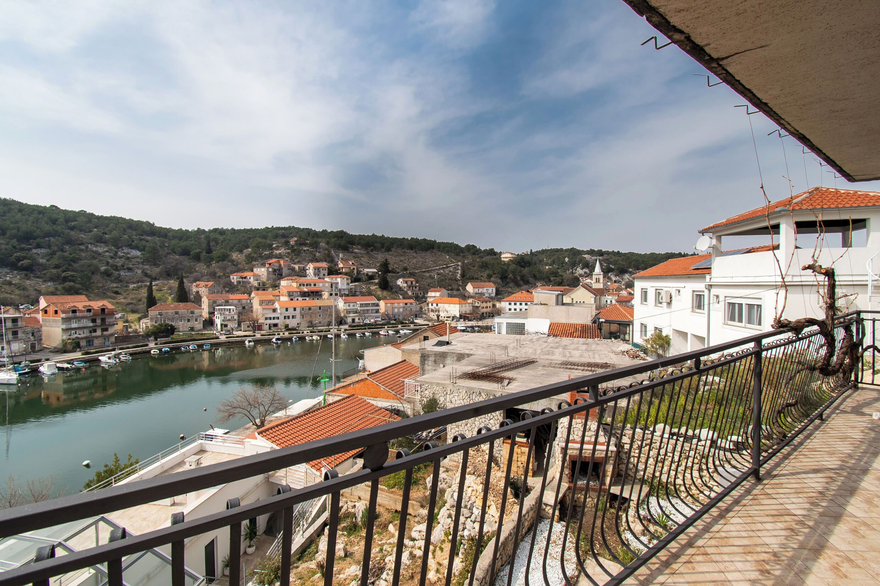 Apartment (A4) | Balcony