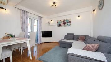 Apartment (A1) | Living room