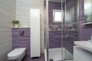 Studio (A2) | Bathroom - Apartments Nina & Mili (Podgora)