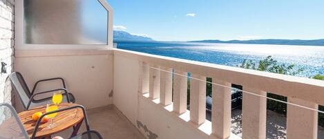 Apartment (A2) | Water view