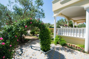 Garden - Apartments Dandelion (Biograd na Moru)