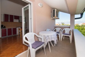 Apartment (A2) | Terrace/patio - Apartments Nikola (Nin)