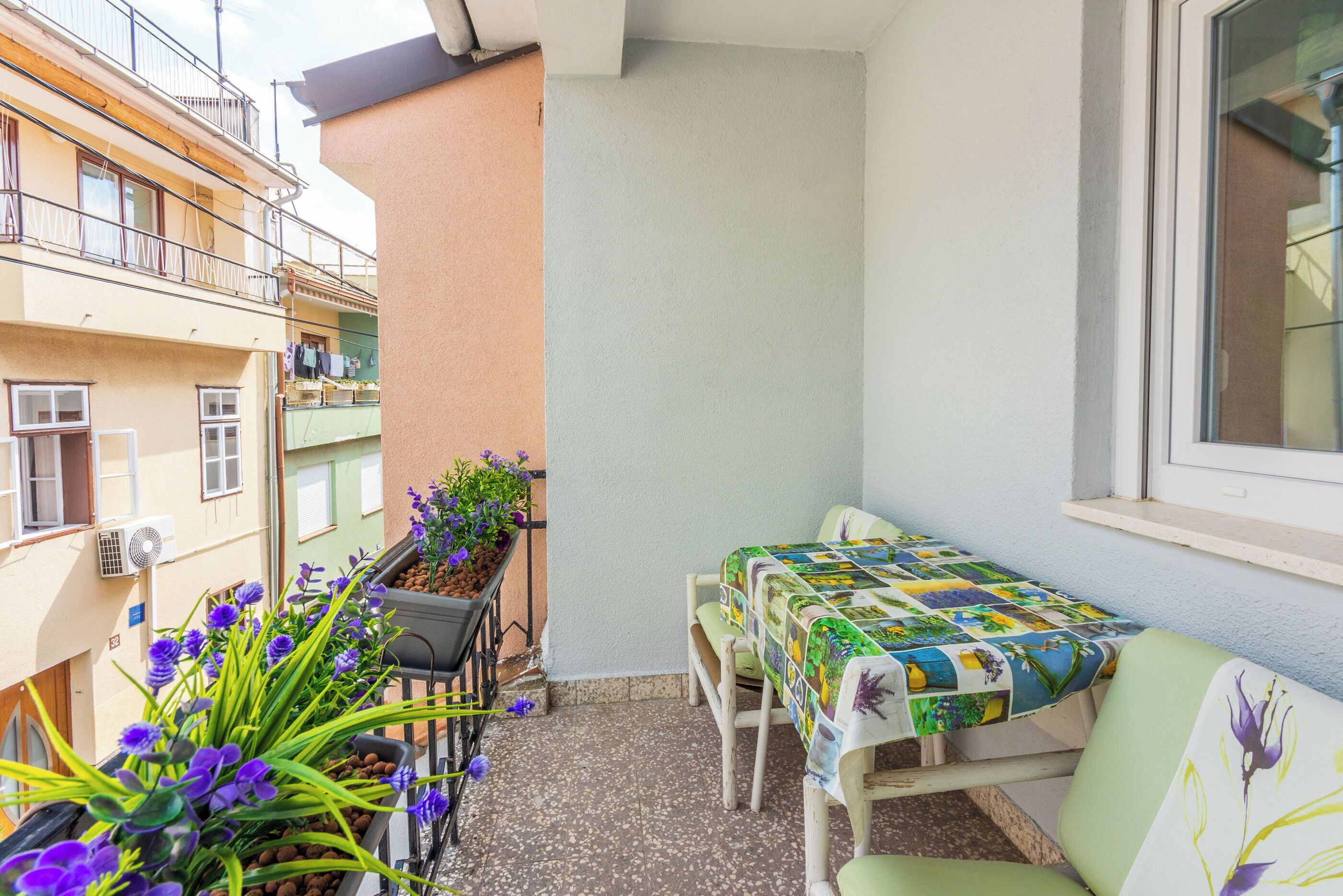 Apartment (A1) | Balkon