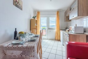 Apartment (A1) | Private kitchen - Apartment Astrid (Crikvenica)