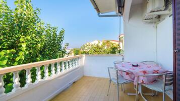 Apartment (A2) | Terrace/patio