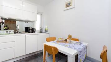 Apartment (A2) | Private kitchen