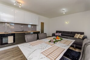 Apartment (A1) | Dining - Apartment Rozalia (Seget)