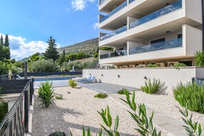 Outdoor pool - Apartment Rozalia (Seget)