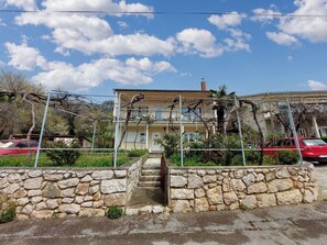 Building design - Apartment Robi (Vinodol)