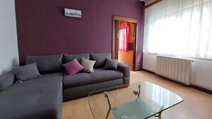 Apartment (A1) | Ruang tamu