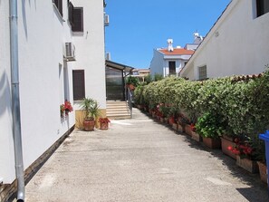 Courtyard - Apartments Sinisa (Rovinj)