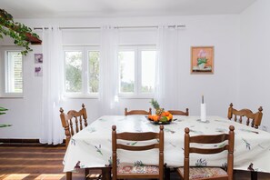 Apartment (A2) | Speisen