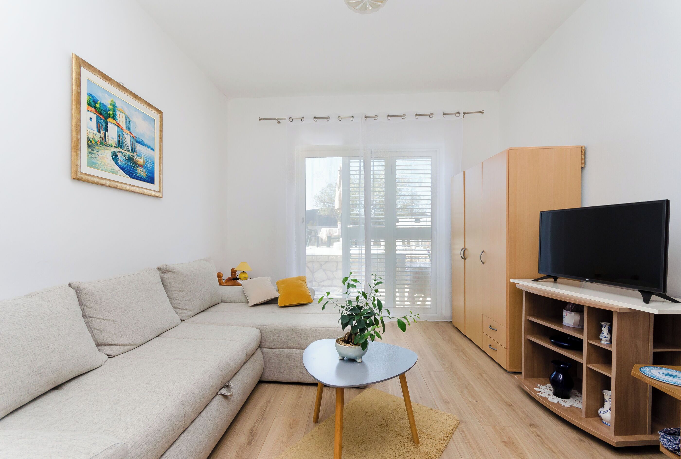 Apartment (A2) | Living room