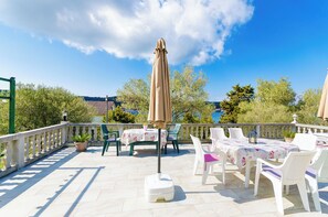 Terrace/patio - Apartments Zorka (Rab)