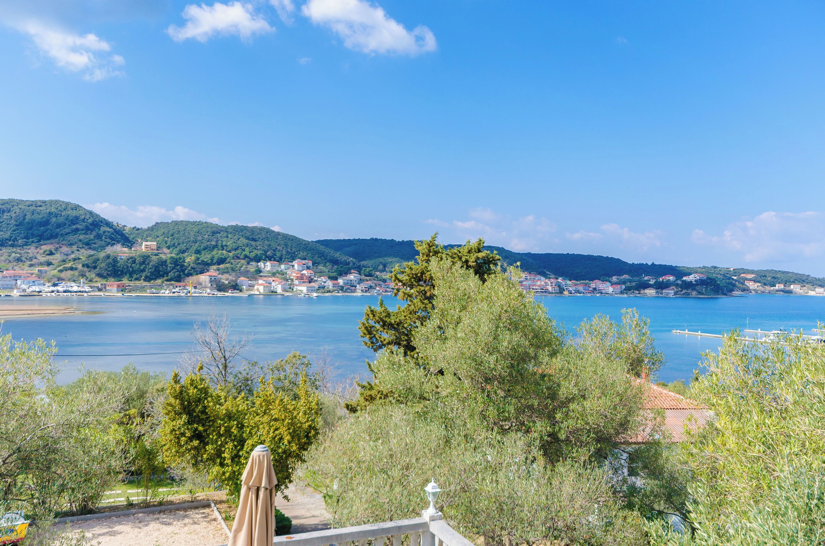 Căn hộ (A1) | Quang cảnh mặt nước