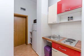 Apartment (A2) | Private kitchen - Apartments Anka (Vir)