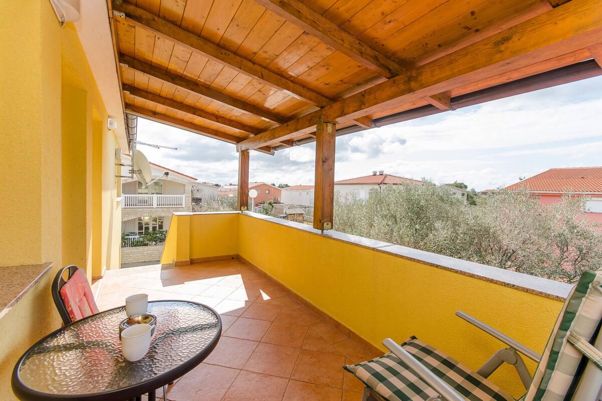 Apartemen (A2) | Teras/patio