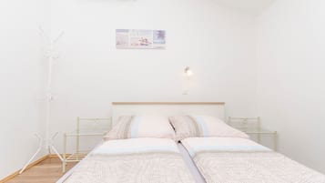 Apartamento (A2) | Ferros/tábuas de passar roupa, Wi-Fi de cortesia