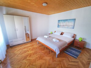 Ferro/asse da stiro, Wi-Fi gratuito