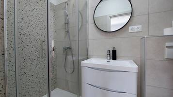 Room (S1) | Bathroom