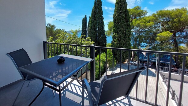 Camera (S1) | Balcone