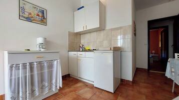 Apartment (A3) | Private kitchen