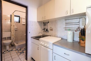 Apartment (A1) | Private kitchen - Apartments Stefani (Vir)