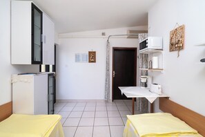 Apartment (A1) | Private kitchen - Apartments Stefani (Vir)