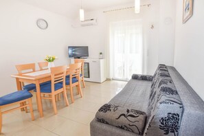 Apartment (A1) | Living room - Apartment Jadranka (Biograd na Moru)