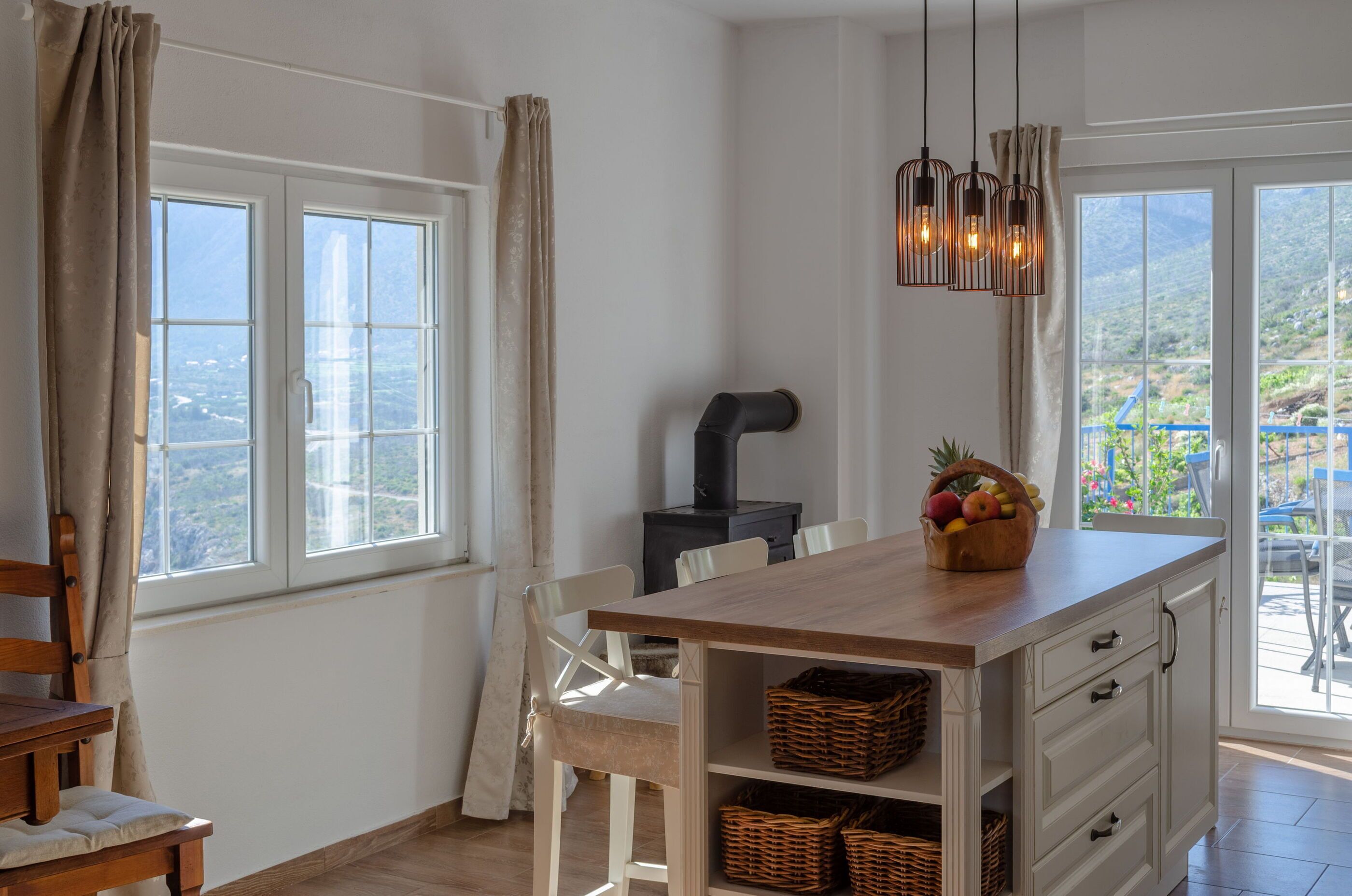 House | Dining