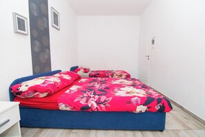 Apartment (A1) | Iron/ironing board, free WiFi - Apartments Lily (Privlaka)