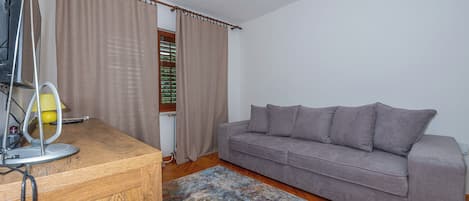 Apartment (A2) | Living room