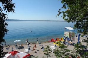 Beach - Apartments Dusanka (Crikvenica)