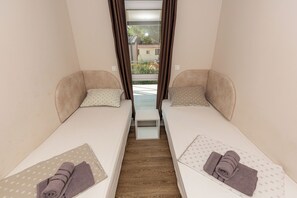 House | Free WiFi - Mobile Home Kastanjola (Biograd na Moru)