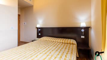 Standard-Doppel- oder -Zweibettzimmer