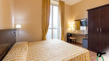 Standard Double or Twin Room | Minibar, in-room safe, free WiFi, bed sheets