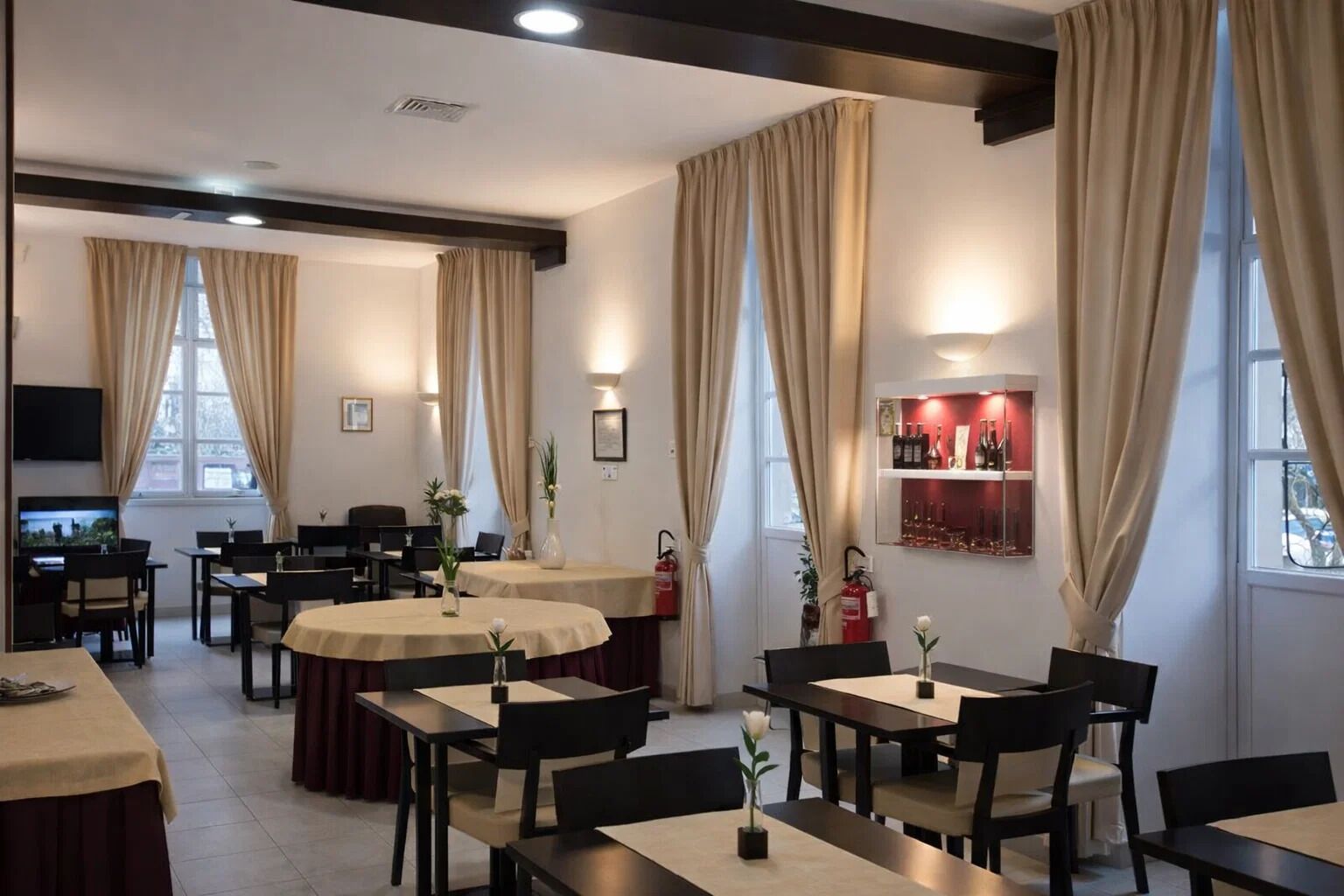 Tägliches inbegriffenes Frühstücksbuffet