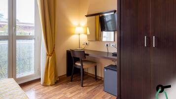 Minibar, coffres-forts dans les chambres, Wi-Fi gratuit, draps fournis