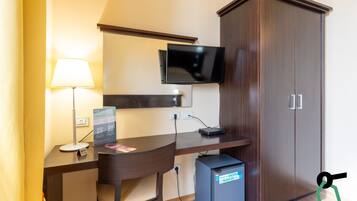 Minibar, coffres-forts dans les chambres, Wi-Fi gratuit, draps fournis