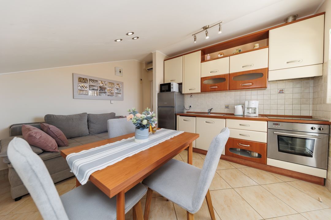 Apartamento (A1) | Cozinha privada | Geladeira, micro-ondas, fogão, cooktop